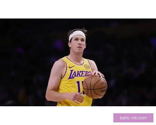 里夫斯腹斜肌二级受伤治疗方案及湖人季后赛潜在轮换分析